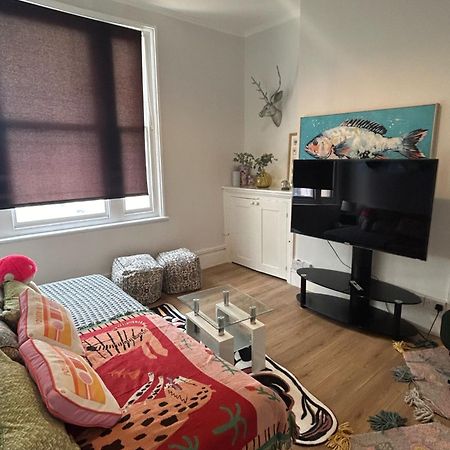 Bright Apartment In The Heart Of St Leonards Hastings Exterior foto